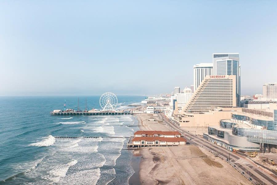 Astonishing Ocean Front Condo Cozysuites At Showboat Атлантик Сити Экстерьер фото